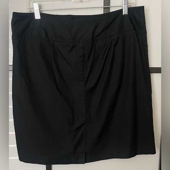 Mossimo Stretch Black Skirt With Pockets - Picture 2 of 2